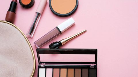 Яроқлилик муддати энг қисқа бўлган 5 та косметика маҳсулоти