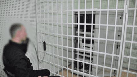 Антикоррупция агентлиги ҳукуматнинг маҳкумлар учун масофали видео-учрашув пулли хизматини йўлга қўйиш лойиҳасини амалдаги қонунчиликка зид деб баҳолади