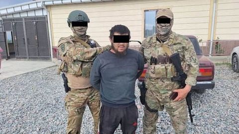 Qirg&lsquo;izistonda ISHIDga yollash bilan shug&lsquo;ullangan 15 kishi ushlandi (video)