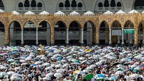 Ҳаж вақти жазирама туфайли камида 550 киши ҳалок бўлди