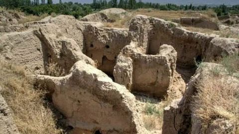 Ўзбекистондаги қатор археология ёдгорликлари ҳожатхона, иссиқхона қуриш учун қисман бузилгани аниқланди