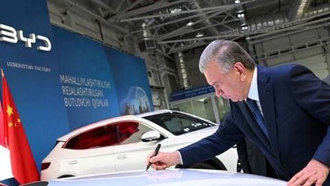 Jizzaxdagi BYD zavodidan ilk elektromobillar chiqdi (foto)