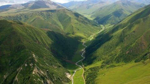 Qirg‘izistonda YUNESKO muhofazasidagi hudud oltin qazib olish va GES qurishga berildi