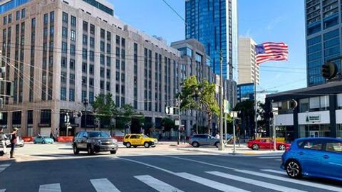 Самарқандда АҚШга ишга бормоқчи бўлган икки киши 24 минг долларга чув тушди