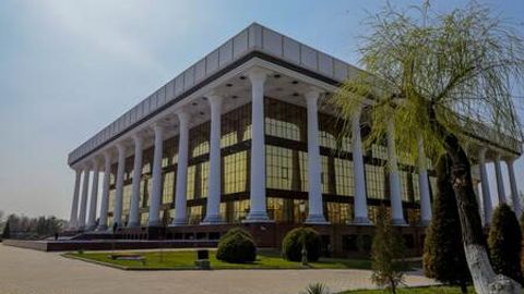 Ўзбекистонда хорижий давлат сиёсий партиялари фаолияти тақиқланди 