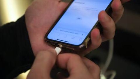 O&lsquo;zbekistonda besh oyda katta yoshlilar orasida internetdan foydalanuvchi erkaklar ulushi oshdi