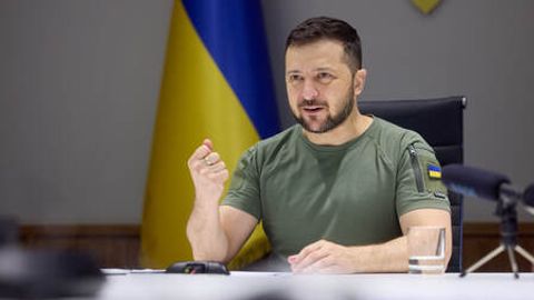 Zelenskiy keskin qadam tashlashga chaqirildi