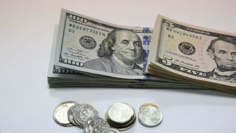 Ўзбекистонда доллар расмий курси ошди