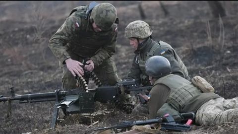 Fransiya yil oxirigacha 2 ming nafardan ortiq ukrainalik harbiyni qayta tayyorlashi kutilmoqda