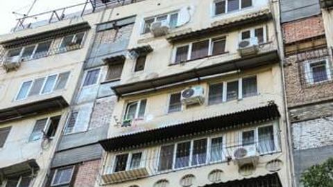 Toshkentda 15 yoshli bola beshinchi qavatdan tushib ketishi oqibatida vafot etdi