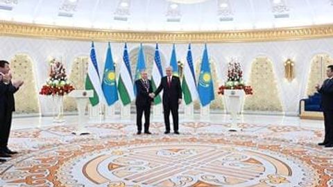 Shavkat Mirziyoyev Qozog&lsquo;istonning oliy davlat mukofoti bilan taqdirlandi