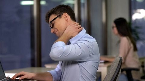 Tadqiqotchilar ofis xodimlari o&lsquo;rtasida surunkali kasalliklar xavfini kamaytirish bo&lsquo;yicha tavsiya berdi&nbsp;