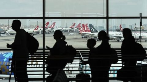 Туркияга кирувчилардан бармоқ излари олинади