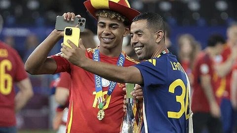 &ldquo;Barselona&rdquo; futbolchisining otasi pichoqlangan holda shifoxonaga yetkazildi