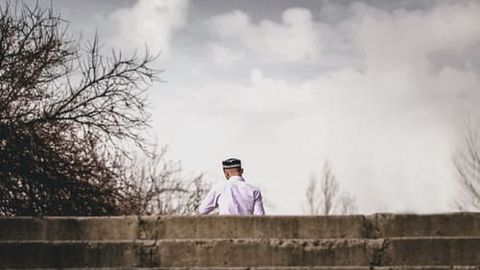 Ўзбекистонда болани ноқонуний диний таълимга жалб қилганлик учун жавобгарлик кўзда тутилган қонун маъқулланди