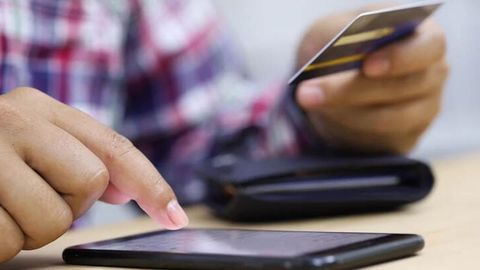 O&lsquo;zbeklardan millionlarni o&lsquo;g&lsquo;irlayotgan soxta treyderlar