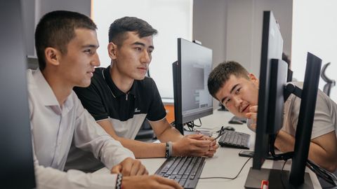 School 21 raqamli texnologiyalar maktabi IT sohasida bepul ta&rsquo;lim olish imkonini beradi