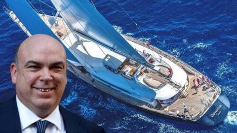 Bortida &ldquo;Britaniya Bill Geytsi&rdquo; bo&lsquo;lgan yaxta cho&lsquo;kib ketdi