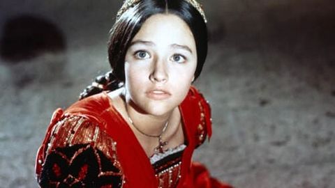 Kino tarixidagi eng go&lsquo;zal Julyetta &mdash; aktrisa Oliviya Xassi hozir qanday ko&lsquo;rinishda? (foto)&nbsp;