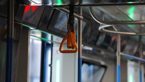 Toshkent metrosida qizning belidan pastini ushlab, shilqimlik qilgan erkak qamaldi&nbsp;