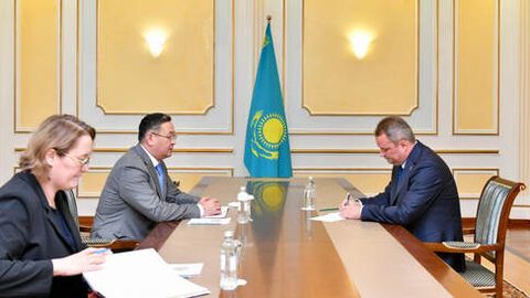 Қозоғистон Лукашенко баёноти ортидан Беларусь элчисини ТИВга чақиртирди