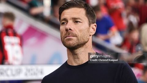 Хаби Алонсо янги мавсумда Бундеслига фаворити ким бўлишини айтди