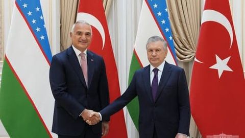 Shavkat Mirziyoyev Turkiya madaniyat va turizm vaziri boshchiligidagi delegatsiyani qabul qildi