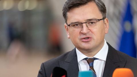 Украина ташқи ишлар вазири ҳам истеъфога чиқмоқда