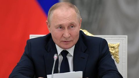 “Putin, albatta, ayblanuvchilar o‘rindig‘ida o‘tiradi” — XJS prokurori