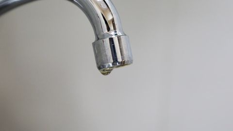 Toshkentning ikki tumanida issiq suv vaqtincha o&lsquo;chiriladi&nbsp;