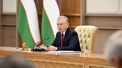“Одамларга қанча ёрдам бермайлик, маҳаллалар шароитини яхшиламасак, камбағаллик қисқармайди” — Шавкат Мирзиёев
