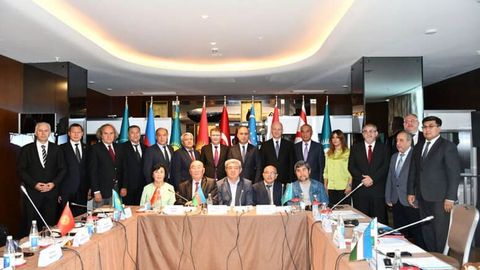 Turkiy davlatlar vakillari yagona alifboga kelishib oldi (foto)
