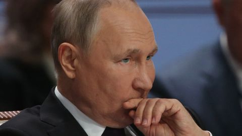 Путин Россиядан уран, титан ва никел олиб чиқишни чекламоқчи