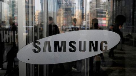 Samsung ишчиларни оммавий ишдан бўшатишни режалаштирмоқда — Reuters