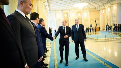 OAV: Qozog&lsquo;iston To&lsquo;qayev va Sholsning matbuot anjumanini bekor qildi