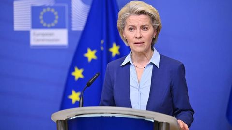Politico: Урсула фон дер Ляйен ЕИ ҳокимиятини қўлга олди
