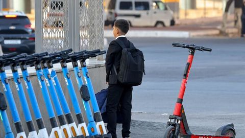 O&lsquo;zbekistonda skuter va samokatlarda yo&lsquo;l qoidalarini buzganlik uchun javobgarlik ko&lsquo;zda tutilgan qonun ma&rsquo;qullandi