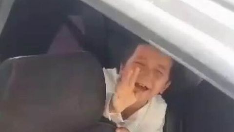 Xorazmdagi maktabda MIB xodimlari bolani majburlab mashinaga solib, olib ketgan videoga izoh berildi (video)&nbsp;