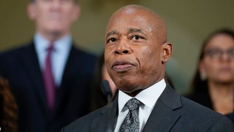Federal qidiruv byurosi Nyu York merining uyida tintuv o&lsquo;tkazdi