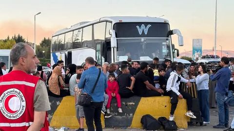 BMT: Isroil hujumi oqibatida qariyb 100 ming nafar livanlik Suriyaga qochdi