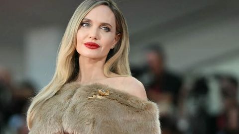 Anjelina Joli o&lsquo;zining noyob Ferrari 250 GT avtomobilini sotuvga qo&lsquo;ydi (foto)