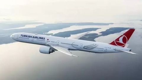 Turkish Airlines uchuvchisi parvoz vaqti vafot etdi