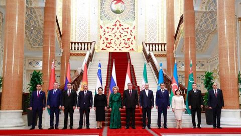 Senat raisi Tanzila Norboyeva Tojikiston prezidenti Emomali Rahmon bilan uchrashdi