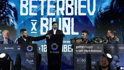 Dmitriy Bivol va Artur Beterbiyev o&lsquo;rtasida mutlaq jahon chempionlik jangi haqida ma&rsquo;lumotlar