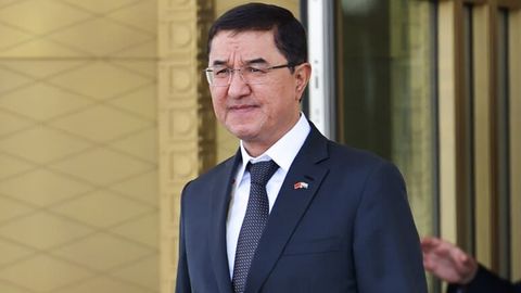 Jamshid Qo&lsquo;chqorov &ldquo;O&lsquo;zbekiston Respublikasida xizmat ko&lsquo;rsatgan iqtisodchi&rdquo; faxriy unvoni bilan mukofotlandi