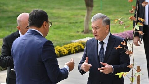 Shavkat Mirziyoyev Markaziy Osiyo atrof-muhit va iqlim o&lsquo;zgarishini o&lsquo;rganish universitetida bo&lsquo;ldi (foto)
