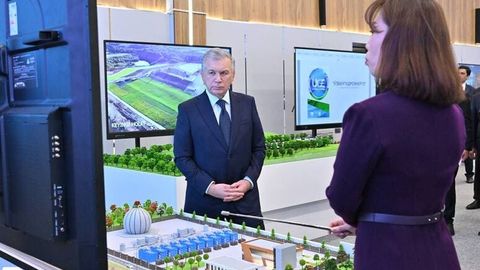 Shavkat Mirziyoyev chiqindilardan elektr energiyasi ishlab chiqarish bo&lsquo;yicha loyihalar bilan tanishdi