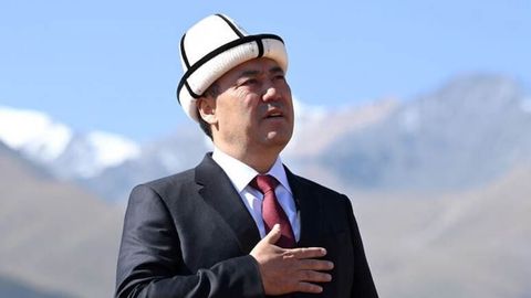 &ldquo;Yuz yildan keyin ham ozod bo&lsquo;lganimizni kuylaymizmi?&rdquo; &mdash; Japarov madhiya qayta yozilishini izohladi