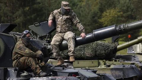 Vengriya hukumati Ukrainaga noqonuniy qurol yetkazib berishning oldini olganini ma&rsquo;lum qildi