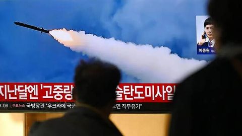 Seul: Shimoliy Koreya uzoq masofali ballistik raketa uchirdi
